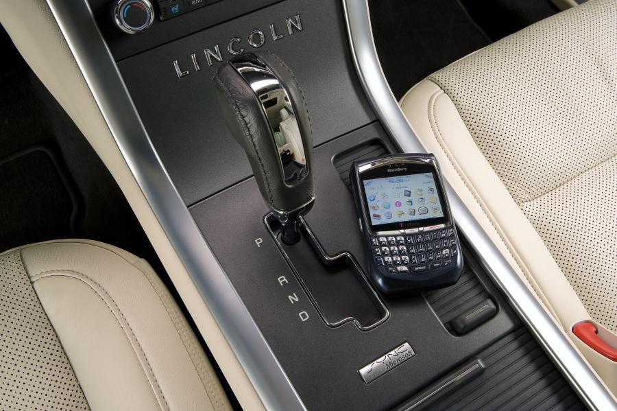  Lincoln MKS 2008 года  (фото 211 из 284)